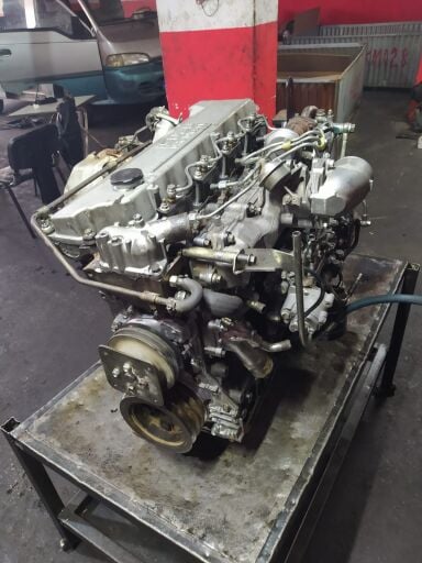 Çıkma Motor Komple Npr71 Urban Roybus 4HG1